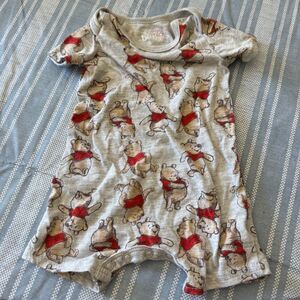 Winnie the Pooh romper / sleeper for newborn